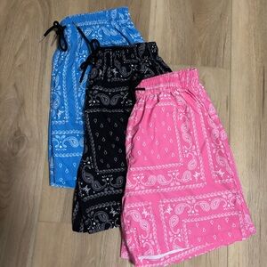 3 pack bundle
Bandana Print Shorts Trio - Blue, Black, Pink
T 22